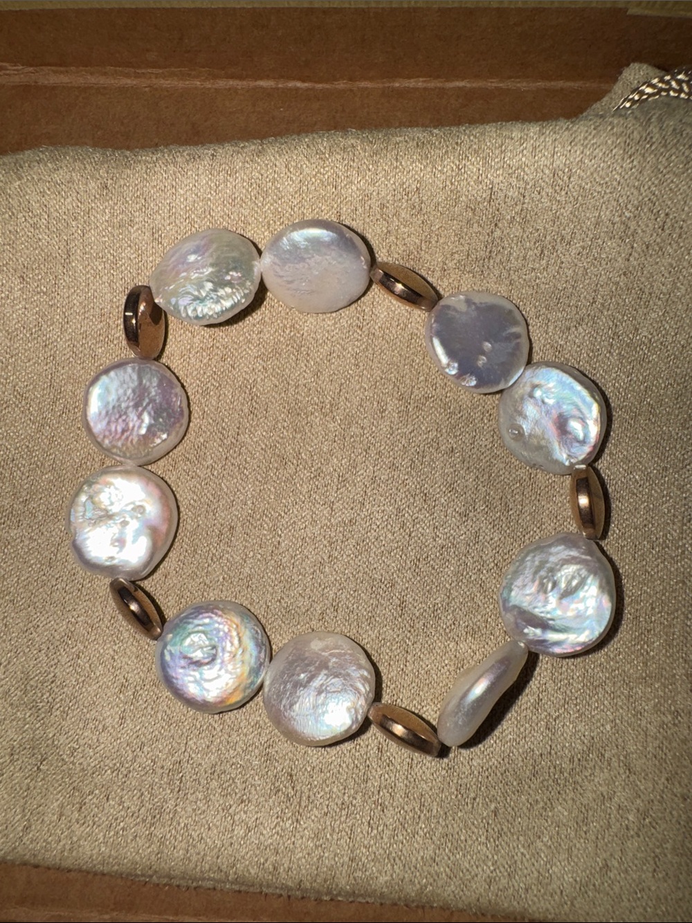 14-15mm White Freshwater Pearl & Rose Hematine Stretch Bracelet